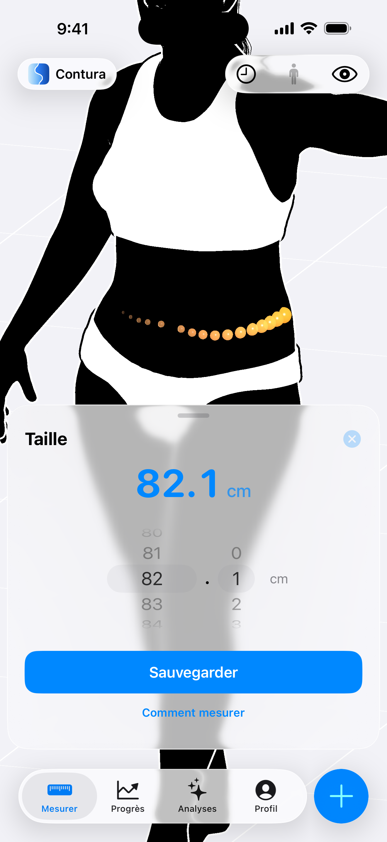 Écran de saisie du tour de taille dans l’application iOS Contura, présentant la silhouette d’une femme avec un anneau de mesure en pointillés orange autour de la taille et un sélecteur de règle déroulant ouvert réglé sur 32,3 pouces au-dessus d’un bouton bleu Sauvegarder.